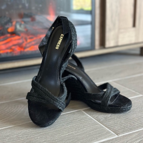 Express Shoes - 🍁Express black rope wedges